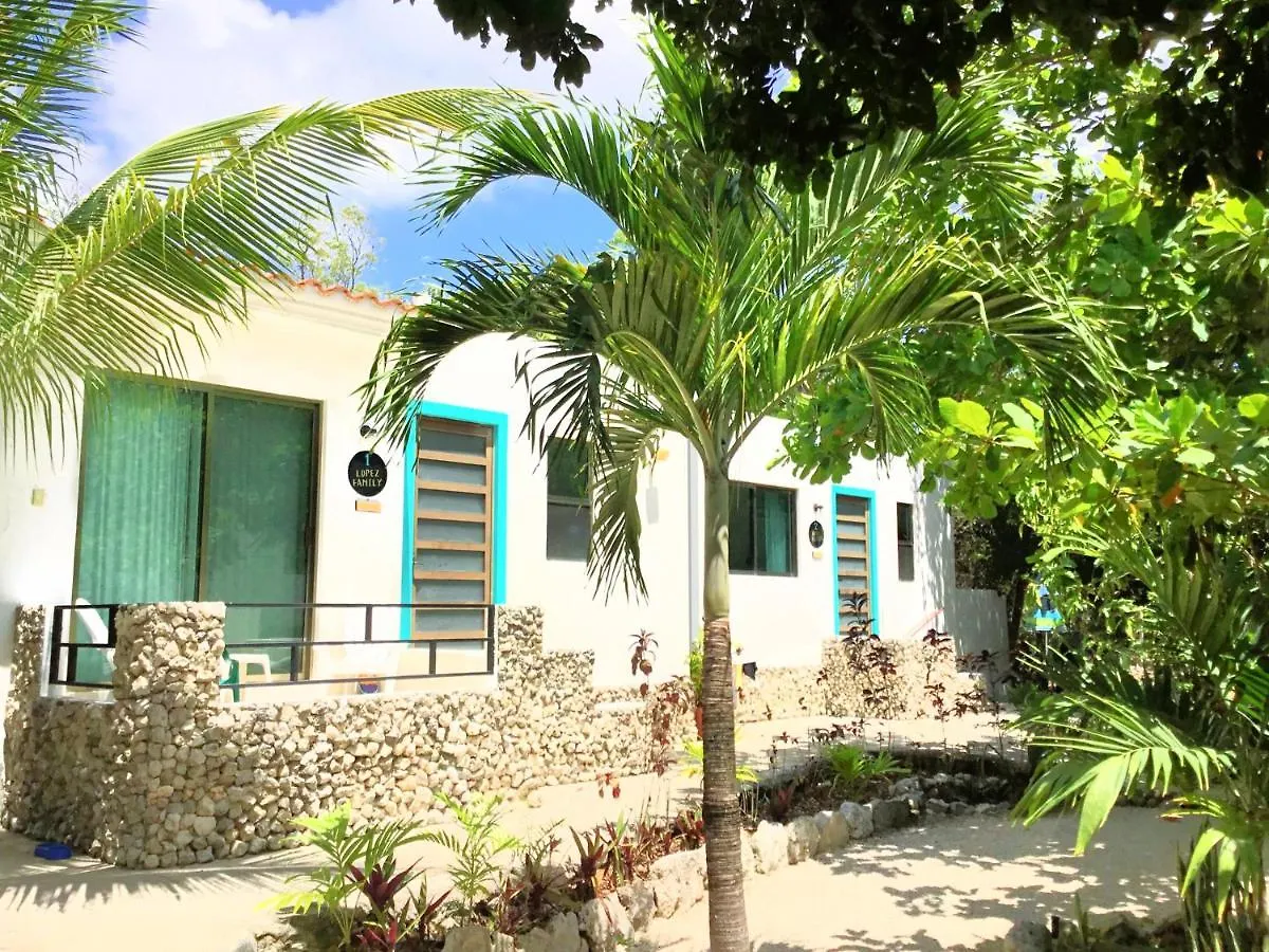 Camp Akumal - Hosted Family Bungalows Aparthotel