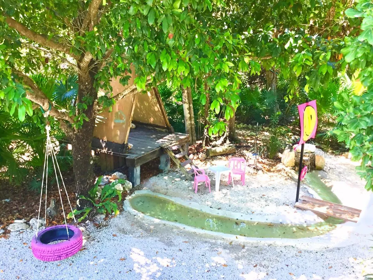 Aparthotel Camp Akumal - Hosted Family Bungalows Mexico