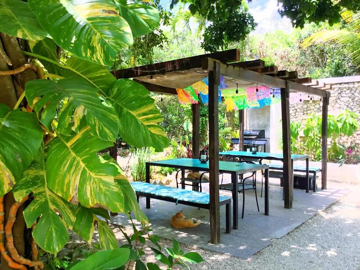Aparthotel Camp Akumal - Hosted Family Bungalows